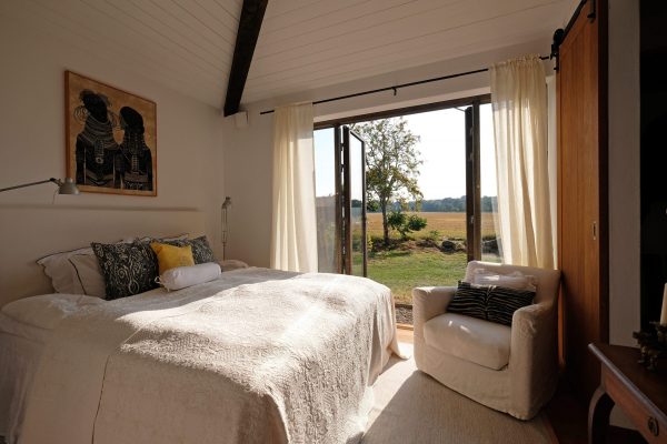 27.guestroom.again.a-min